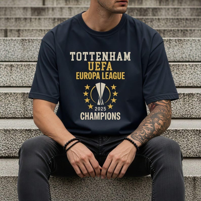 Tottenham Hotspur 2025 Football Fan Celebration Tee