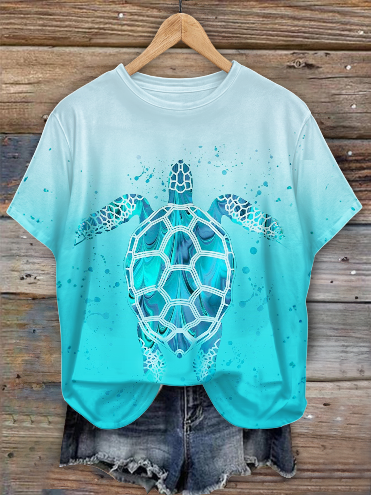 Gradient Turtle Crew Neck T-shirt