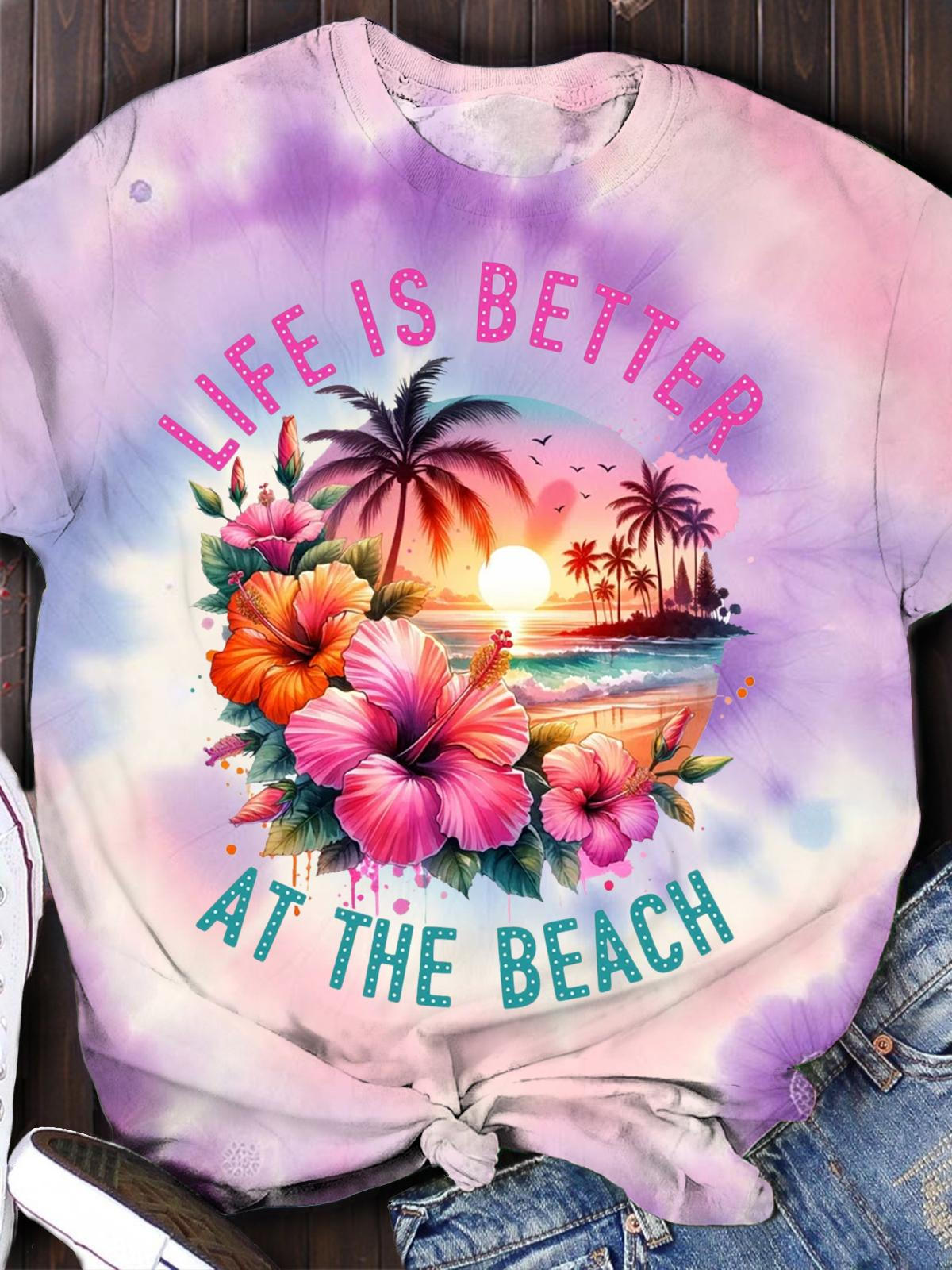 Life Is Better At The Beach 크루넥 티셔츠