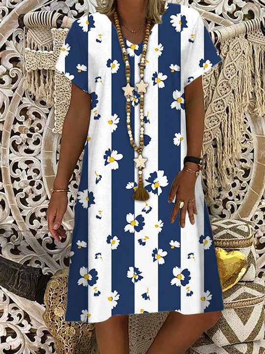 Little Daisy – Gestreiftes, kurzärmliges Kleid mit V-Ausschnitt