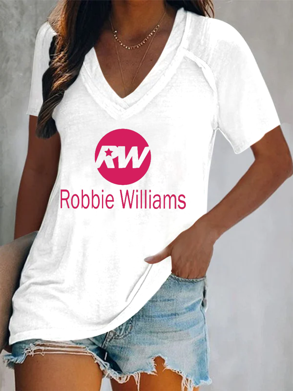 Robbie Williams Live Tour 2025 V-neck T-Shirt