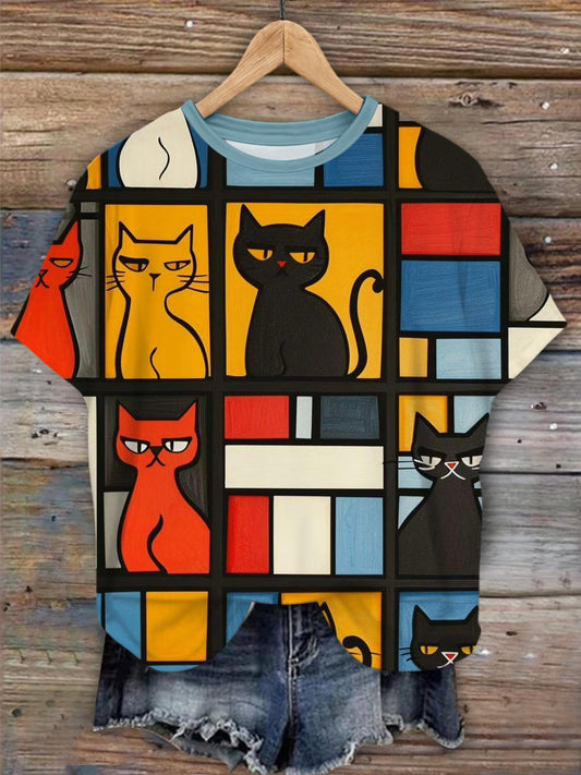 黄金比のかわいい猫のクルーネックTシャツ