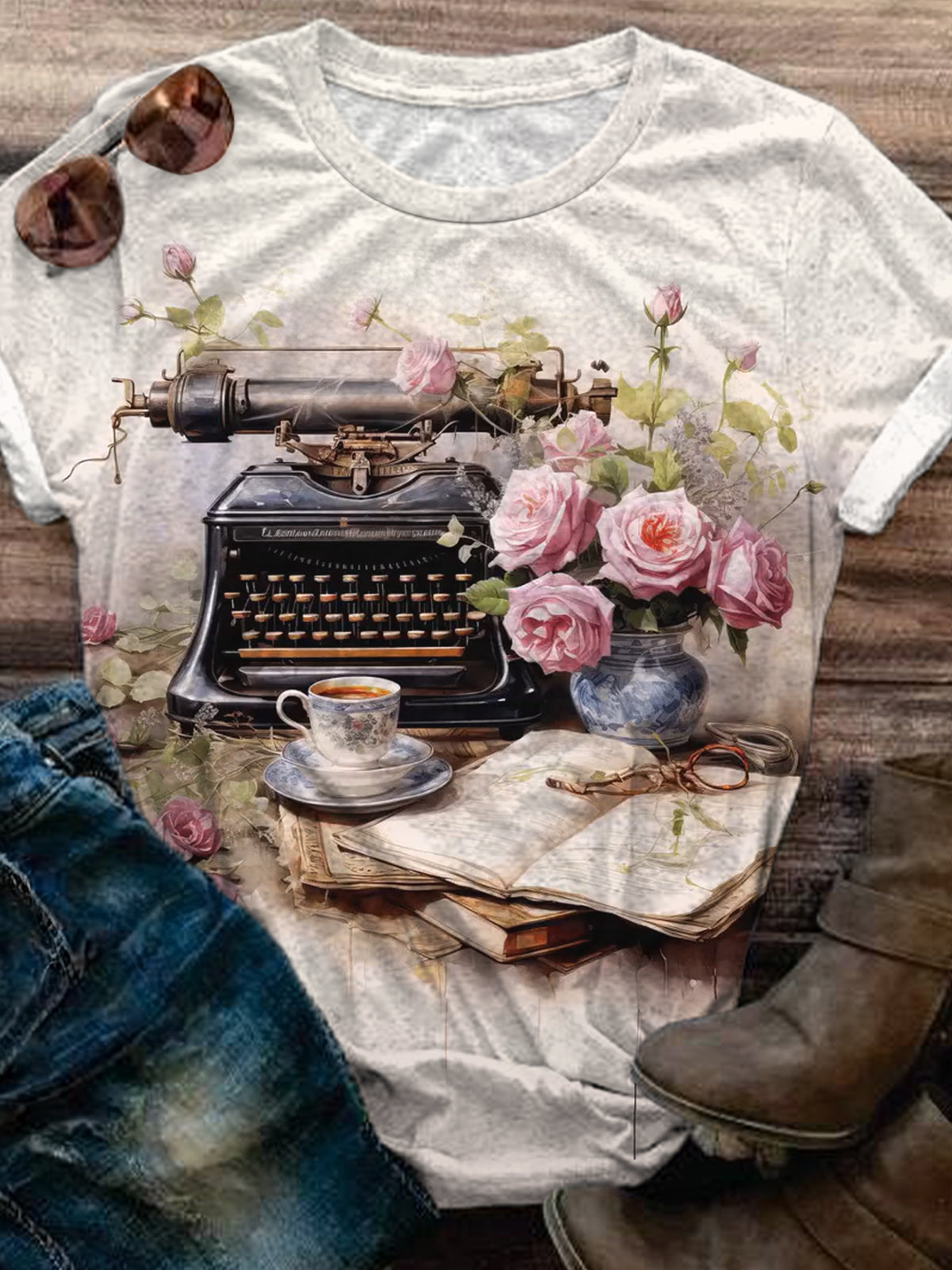 Vintage Typewriter On Desk Crew Neck T-shirt